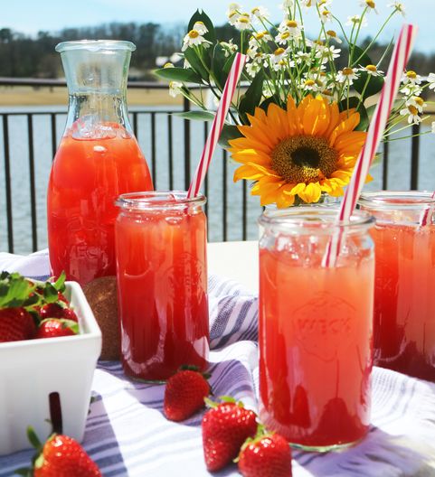 Southern Strawberry Sweet Tea